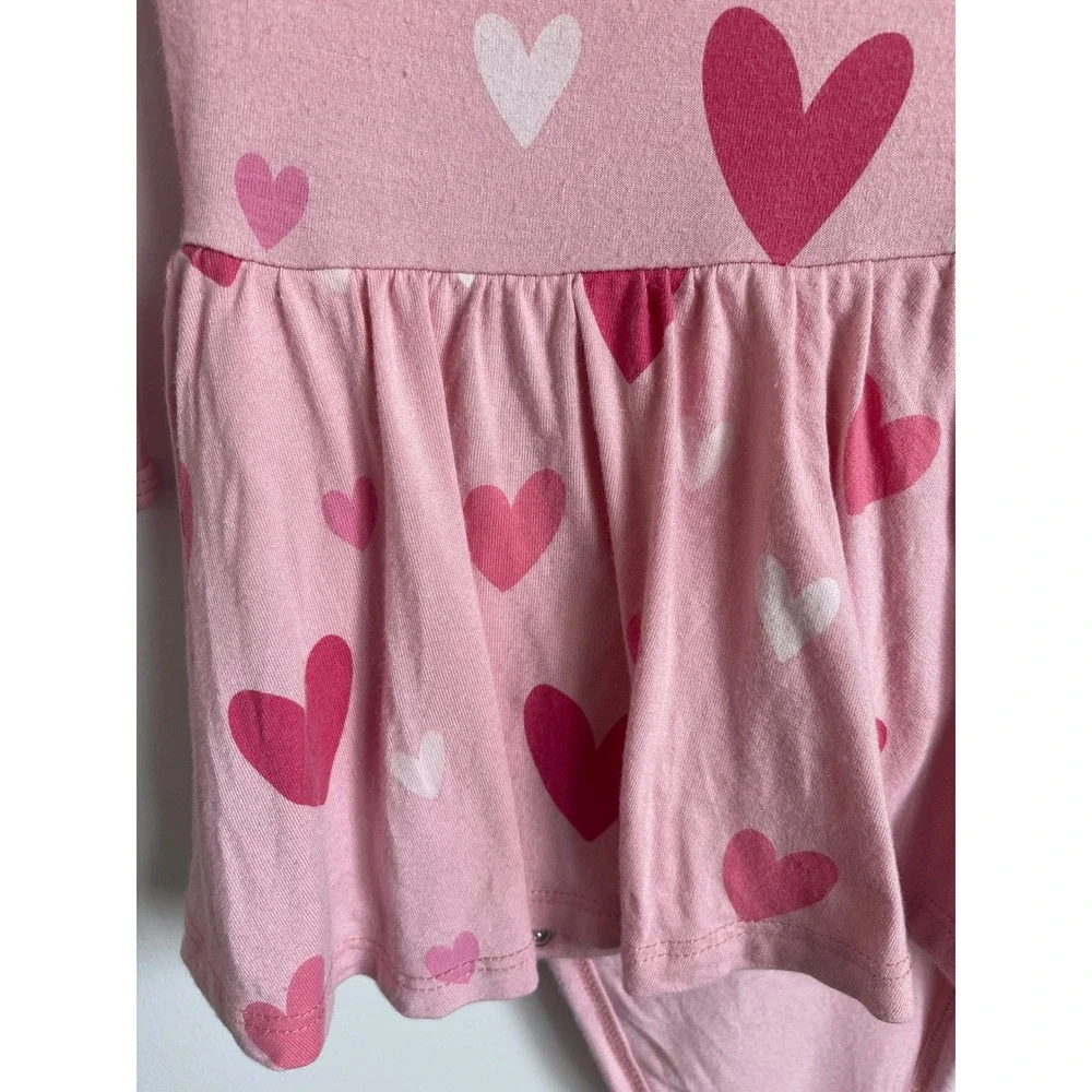Kyte Baby Crepe Hearts Bamboo Long Sleeve Bodysuit Twirl 6-12 Months